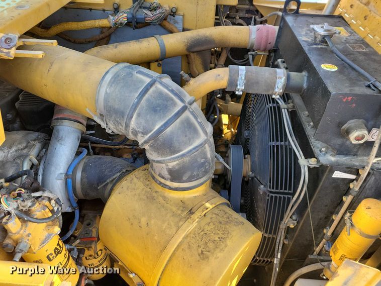 image for item EA2823 2006 Caterpillar 627G conventional scraper 