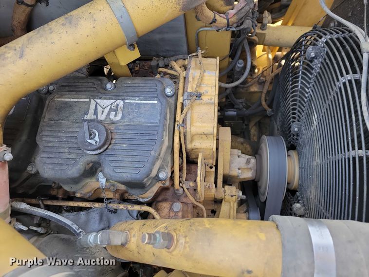 image for item EA2823 2006 Caterpillar 627G conventional scraper 