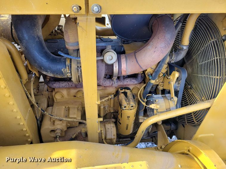 image for item EA2823 2006 Caterpillar 627G conventional scraper 