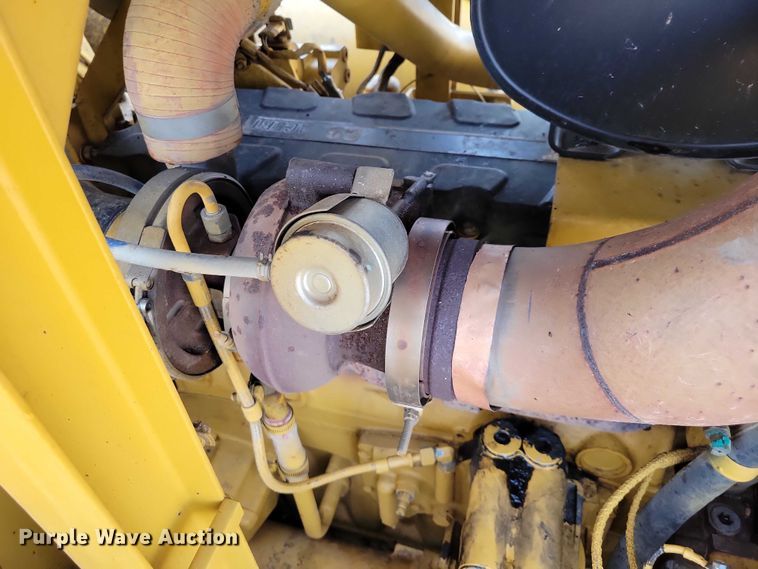 image for item EA2823 2006 Caterpillar 627G conventional scraper 