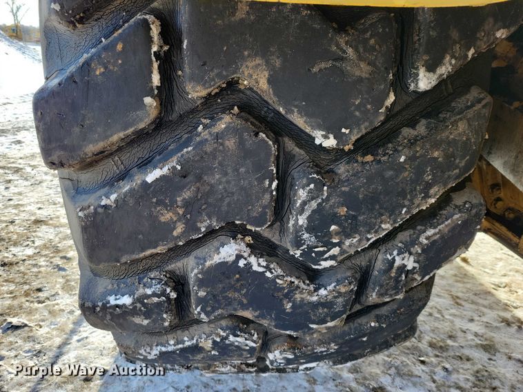 image for item EA2823 2006 Caterpillar 627G conventional scraper 