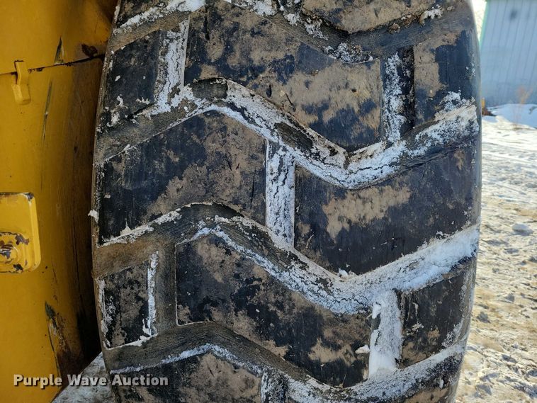 image for item EA2823 2006 Caterpillar 627G conventional scraper 