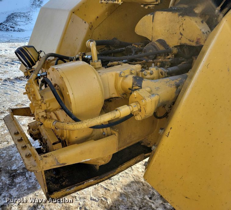 image for item EA2824 2005 Caterpillar 627G conventional scraper 