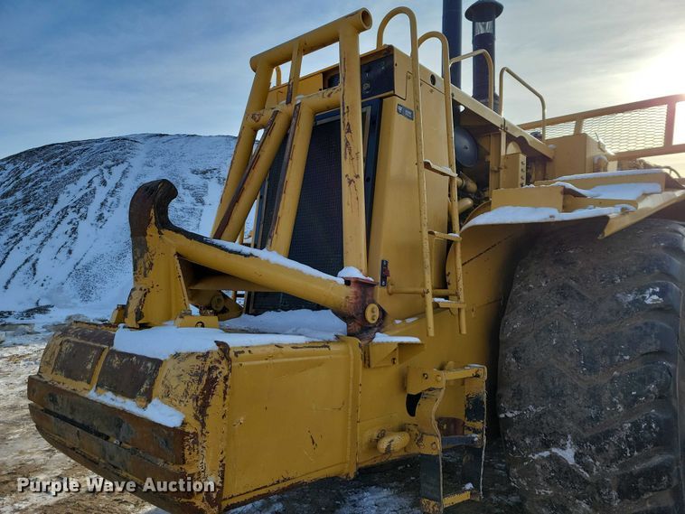 image for item EA2824 2005 Caterpillar 627G conventional scraper 