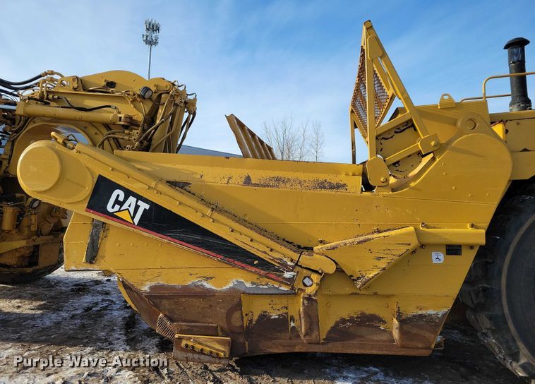 image for item EA2824 2005 Caterpillar 627G conventional scraper 
