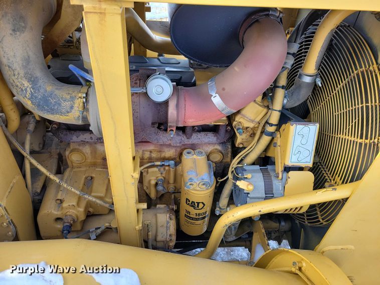 image for item EA2824 2005 Caterpillar 627G conventional scraper 