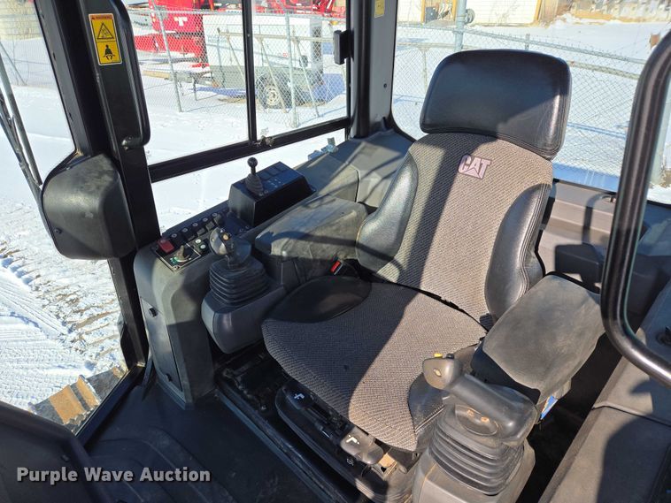 image for item EB1269 2016 Caterpillar D6K2 LGP dozer