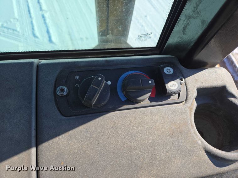 image for item EB1269 2016 Caterpillar D6K2 LGP dozer