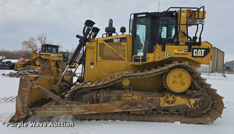 image for item EB1270 2018 Caterpillar D6T LGP dozer