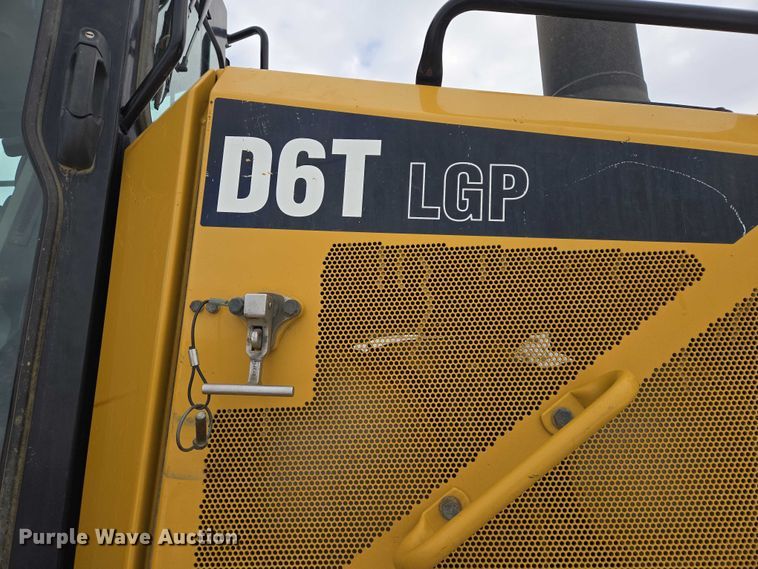 image for item EB1270 2018 Caterpillar D6T LGP dozer