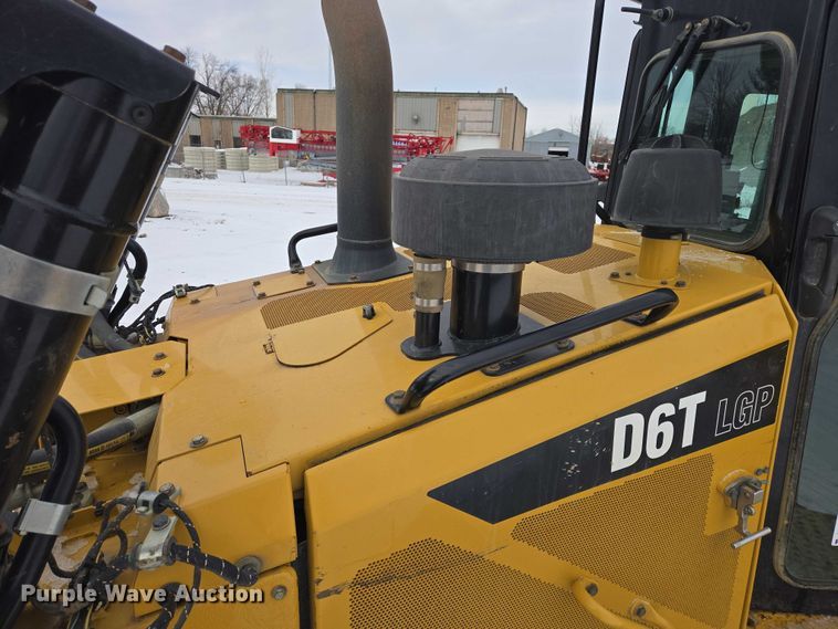 image for item EB1270 2018 Caterpillar D6T LGP dozer
