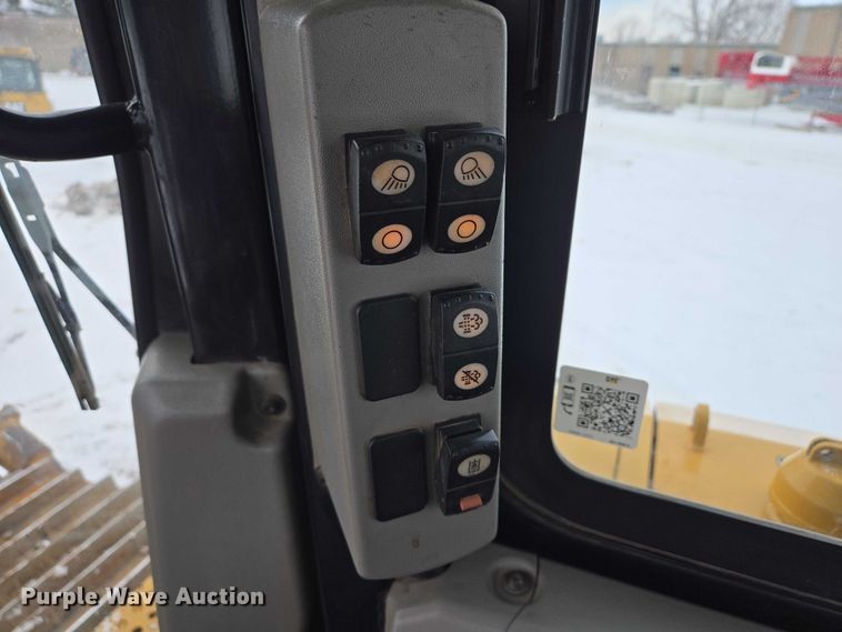 image for item EB1270 2018 Caterpillar D6T LGP dozer