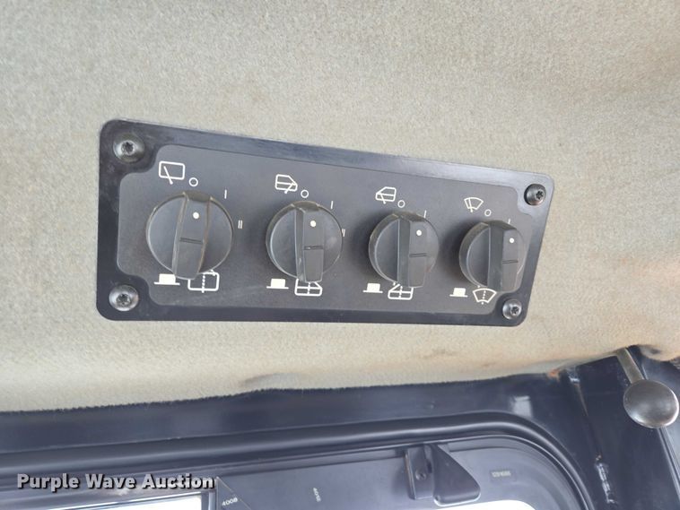 image for item EB1270 2018 Caterpillar D6T LGP dozer