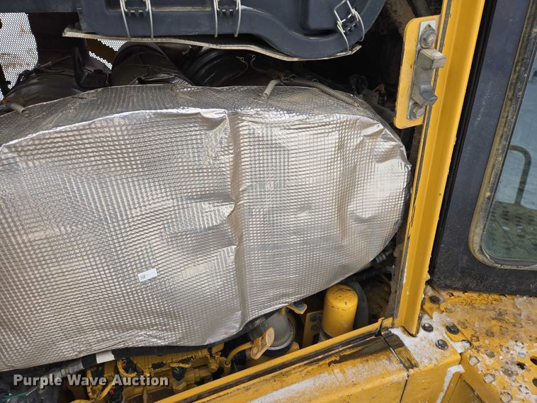 image for item EB1270 2018 Caterpillar D6T LGP dozer