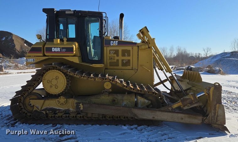 image for item EB1272 1998 Caterpillar D6R LGP dozer