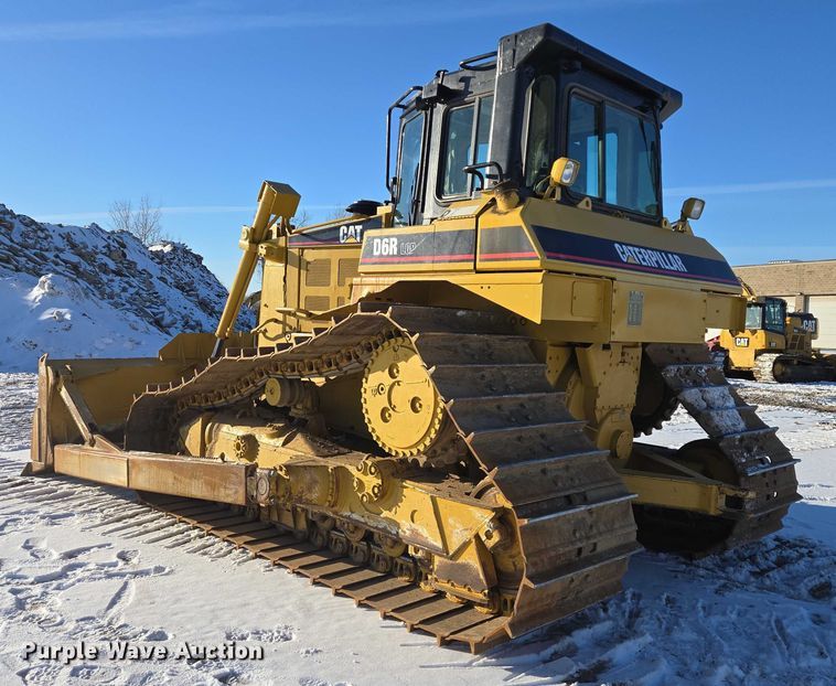 image for item EB1272 1998 Caterpillar D6R LGP dozer