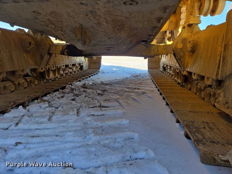 image for item EB1272 1998 Caterpillar D6R LGP dozer