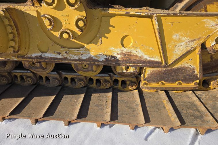 image for item EB1272 1998 Caterpillar D6R LGP dozer