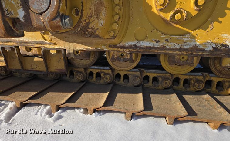 image for item EB1272 1998 Caterpillar D6R LGP dozer