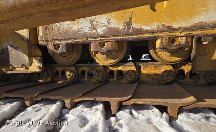 image for item EB1272 1998 Caterpillar D6R LGP dozer