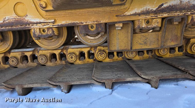 image for item EB1272 1998 Caterpillar D6R LGP dozer