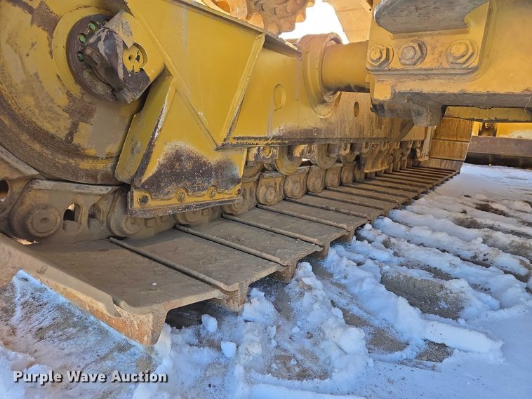 image for item EB1272 1998 Caterpillar D6R LGP dozer
