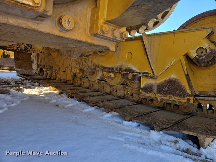 image for item EB1272 1998 Caterpillar D6R LGP dozer