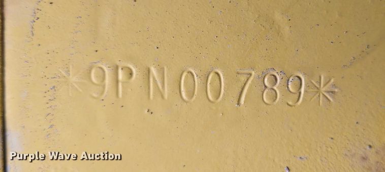 image for item EB1272 1998 Caterpillar D6R LGP dozer