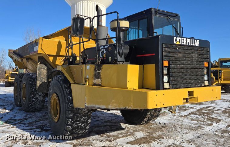 image for item EB1273 2000 Caterpillar D400EII articulated haul truck