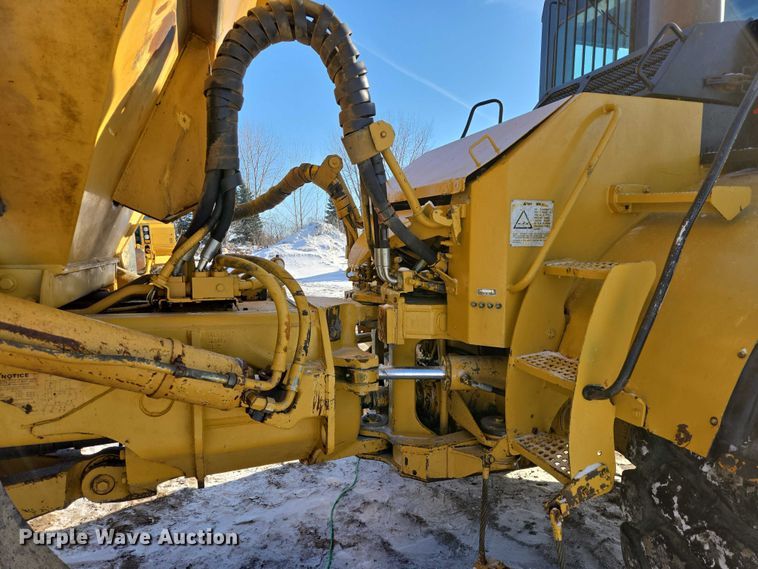 image for item EB1273 2000 Caterpillar D400EII articulated haul truck