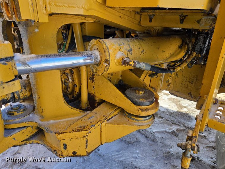 image for item EB1273 2000 Caterpillar D400EII articulated haul truck