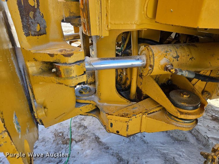 image for item EB1273 2000 Caterpillar D400EII articulated haul truck