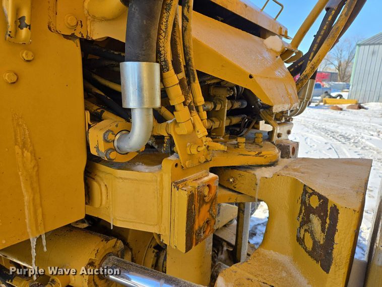 image for item EB1273 2000 Caterpillar D400EII articulated haul truck