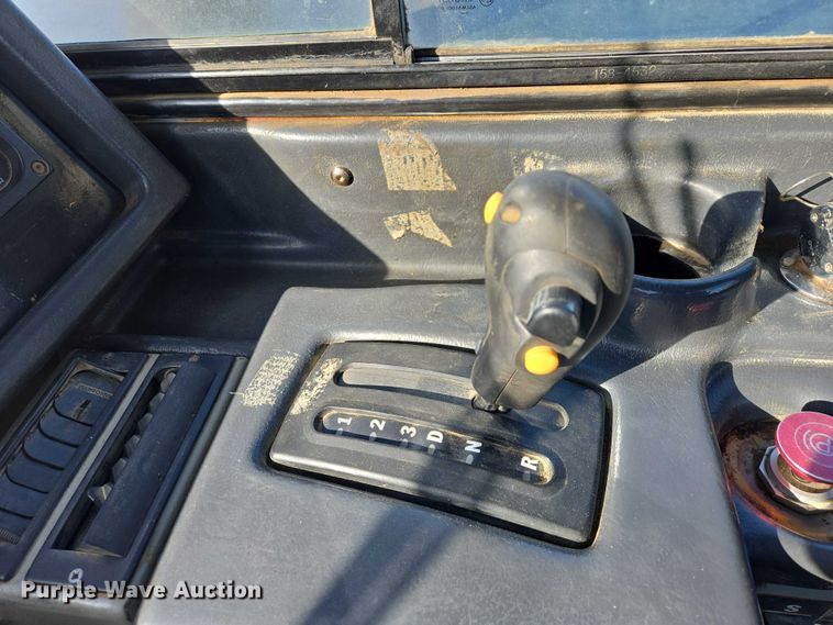 image for item EB1273 2000 Caterpillar D400EII articulated haul truck