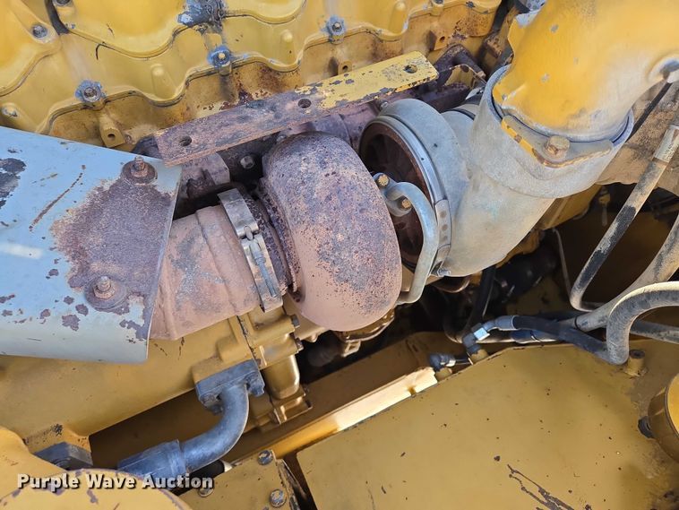 image for item EB1273 2000 Caterpillar D400EII articulated haul truck