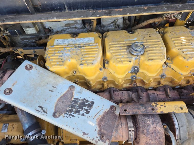 image for item EB1273 2000 Caterpillar D400EII articulated haul truck