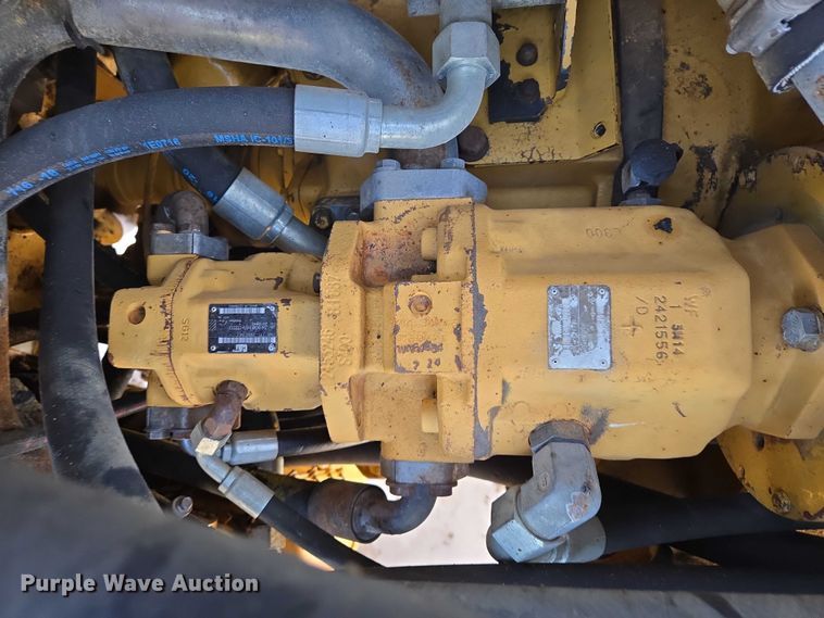 image for item EB1273 2000 Caterpillar D400EII articulated haul truck