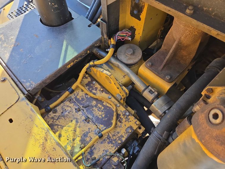 image for item EB1273 2000 Caterpillar D400EII articulated haul truck