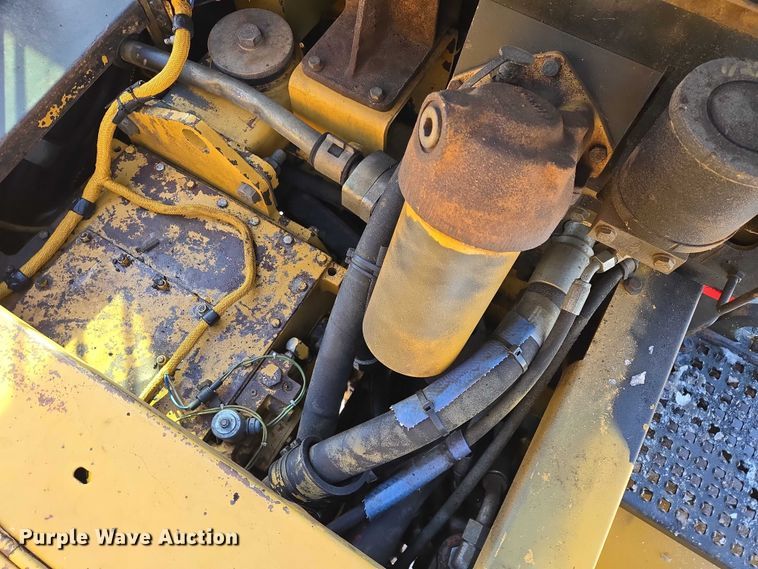 image for item EB1273 2000 Caterpillar D400EII articulated haul truck