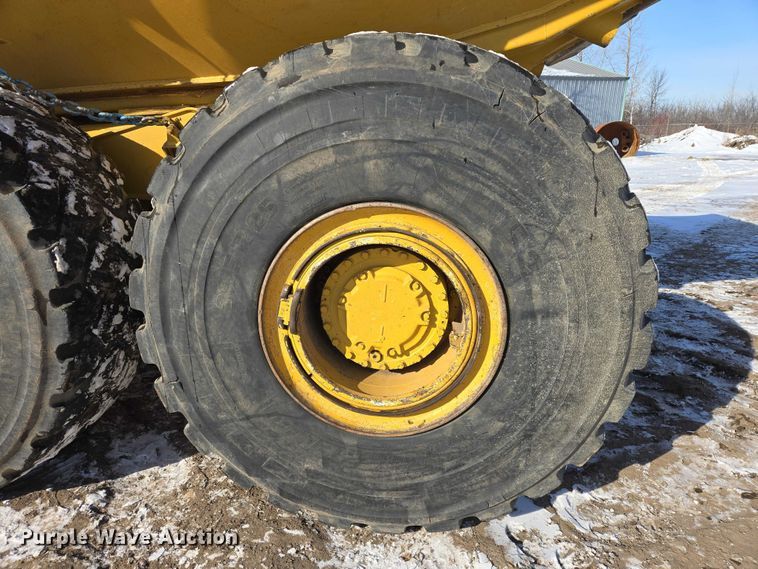 image for item EB1273 2000 Caterpillar D400EII articulated haul truck