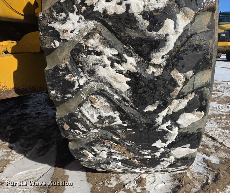 image for item EB1273 2000 Caterpillar D400EII articulated haul truck