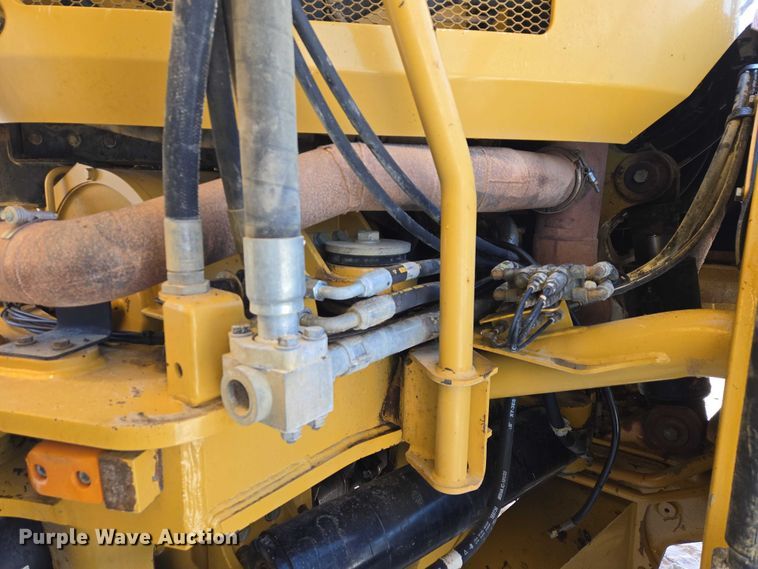 image for item EB1274 2014 Caterpillar 740B articulated haul truck