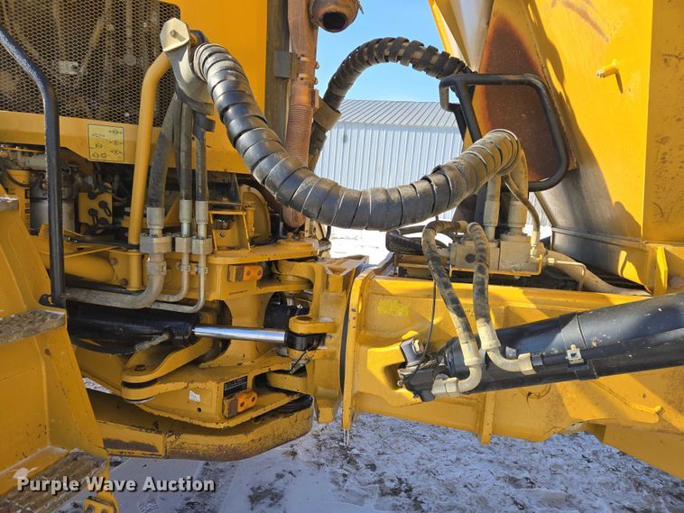 image for item EB1274 2014 Caterpillar 740B articulated haul truck