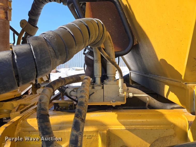 image for item EB1274 2014 Caterpillar 740B articulated haul truck