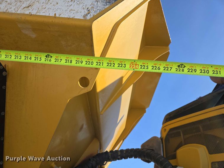 image for item EB1274 2014 Caterpillar 740B articulated haul truck