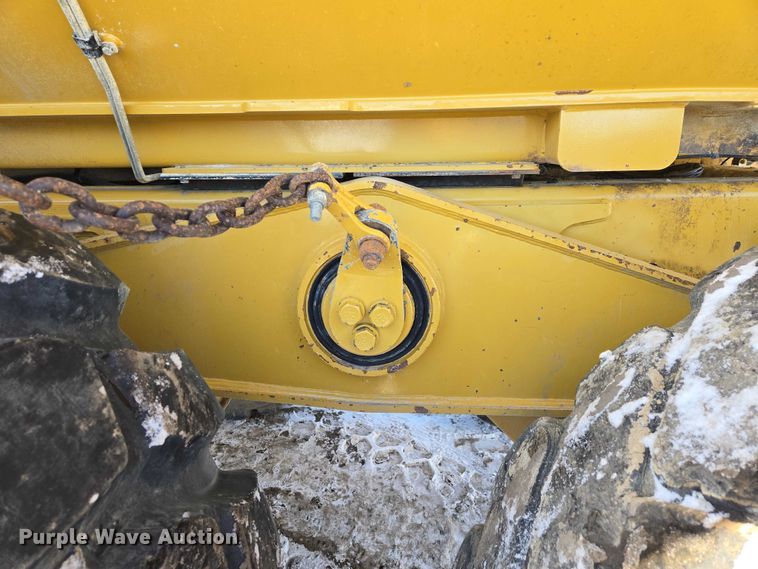 image for item EB1274 2014 Caterpillar 740B articulated haul truck