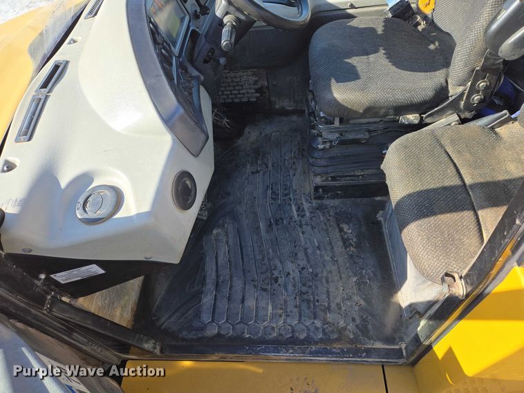 image for item EB1274 2014 Caterpillar 740B articulated haul truck