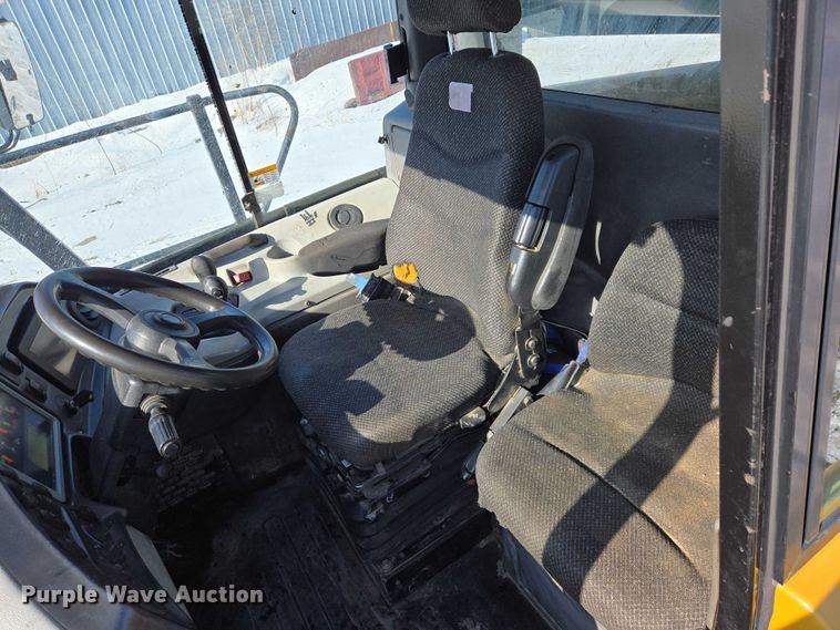 image for item EB1274 2014 Caterpillar 740B articulated haul truck