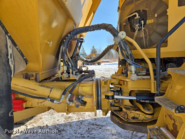 image for item EB1275 2015 Caterpillar 740B articulated haul truck