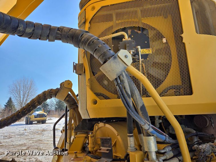 image for item EB1275 2015 Caterpillar 740B articulated haul truck